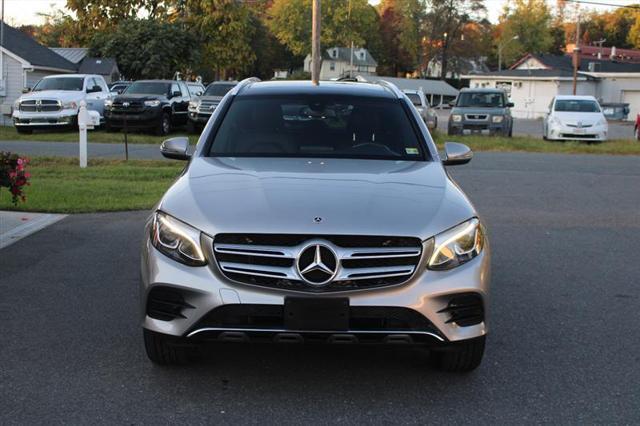 used 2019 Mercedes-Benz GLC 300 car, priced at $18,777