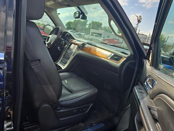 used 2014 Cadillac Escalade car, priced at $17,999