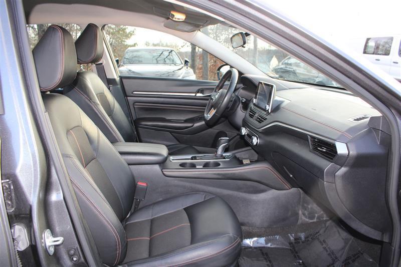 used 2022 Nissan Altima car, priced at $15,999