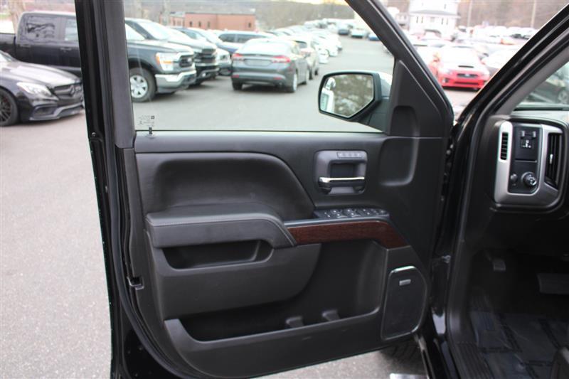 used 2018 GMC Sierra 1500 car, priced at $18,950