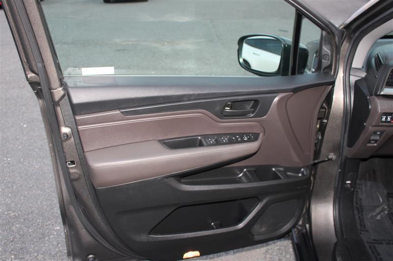 used 2022 Honda Odyssey car, priced at $28,999
