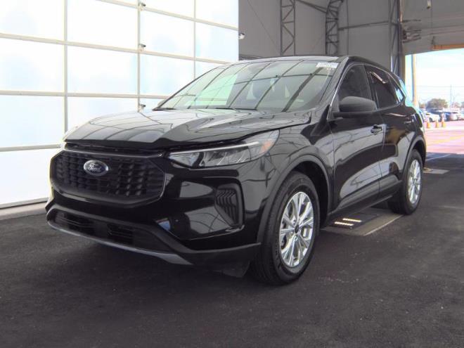 used 2024 Ford Escape car, priced at $17,450