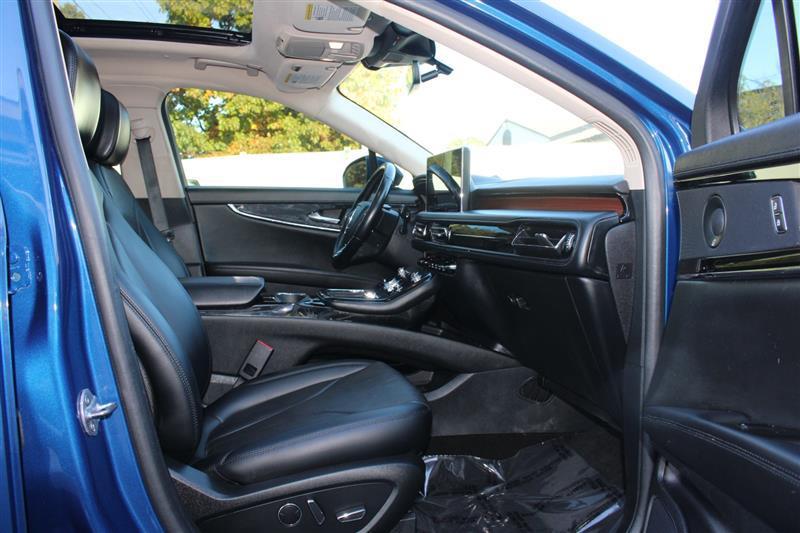 used 2021 Lincoln Nautilus car, priced at $25,450