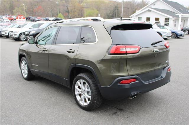 used 2015 Jeep Cherokee car, priced at $10,999