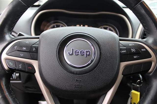 used 2015 Jeep Cherokee car, priced at $8,999