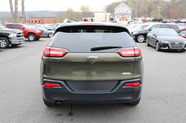 used 2015 Jeep Cherokee car, priced at $10,999