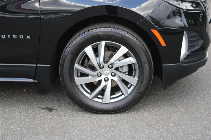 used 2022 Chevrolet Equinox car, priced at $15,999
