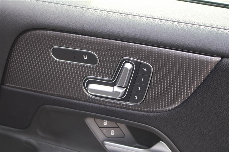 used 2020 Mercedes-Benz GLB 250 car, priced at $21,999