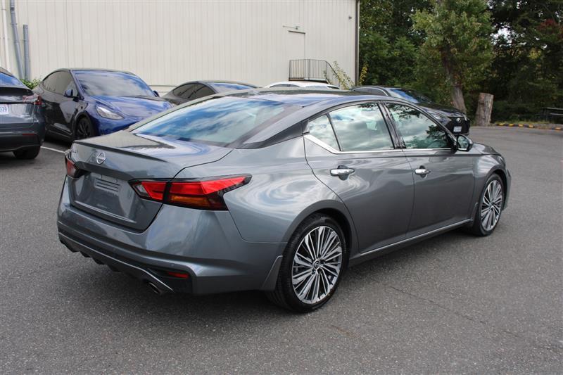 used 2023 Nissan Altima car, priced at $17,999