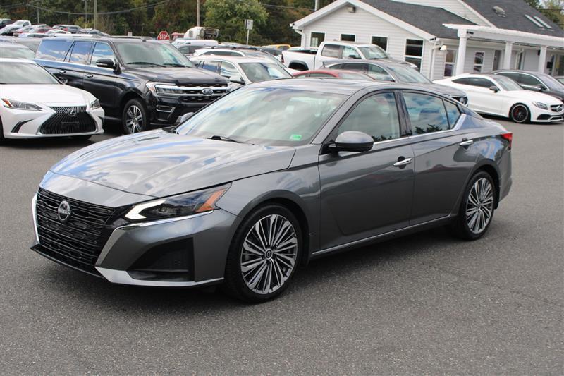 used 2023 Nissan Altima car, priced at $17,999