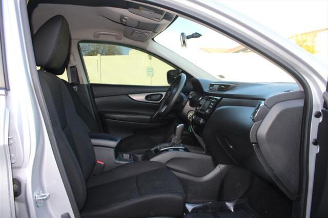 used 2017 Nissan Rogue Sport car