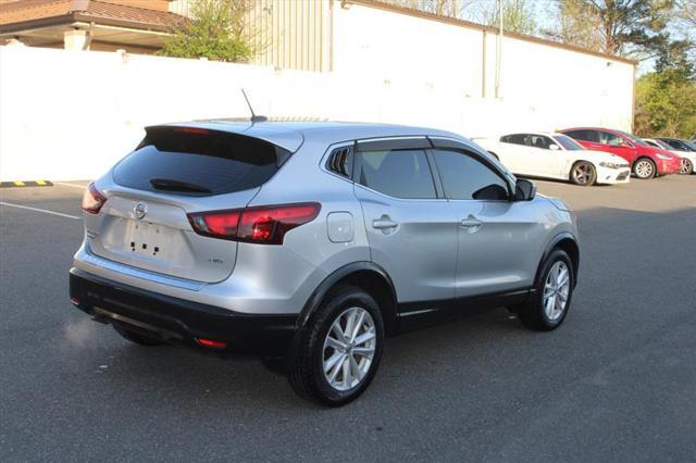 used 2017 Nissan Rogue Sport car