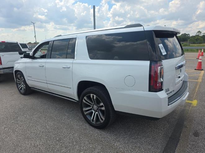 used 2020 GMC Yukon XL car, priced at $30,000