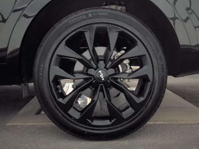 used 2023 Kia Sorento car, priced at $25,999