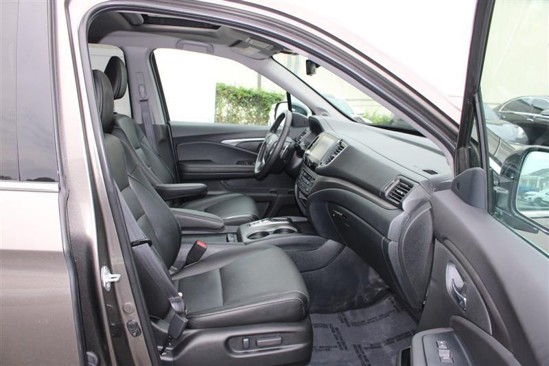 used 2023 Honda Ridgeline car, priced at $28,999