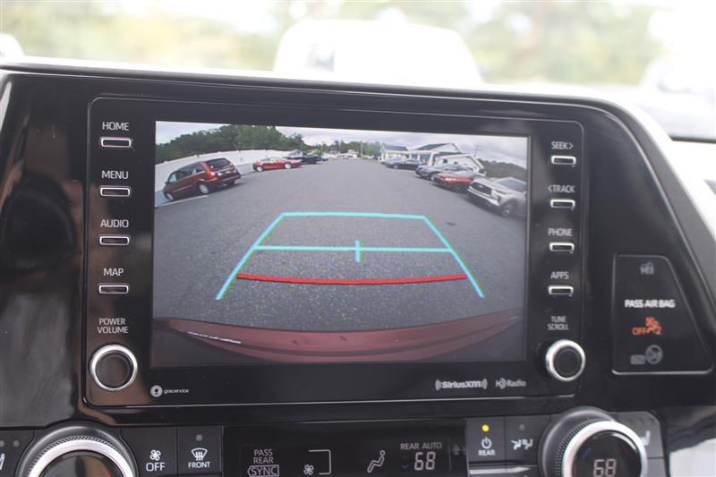 used 2020 Toyota Highlander car, priced at $28,450