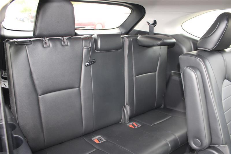 used 2020 Toyota Highlander car, priced at $28,450