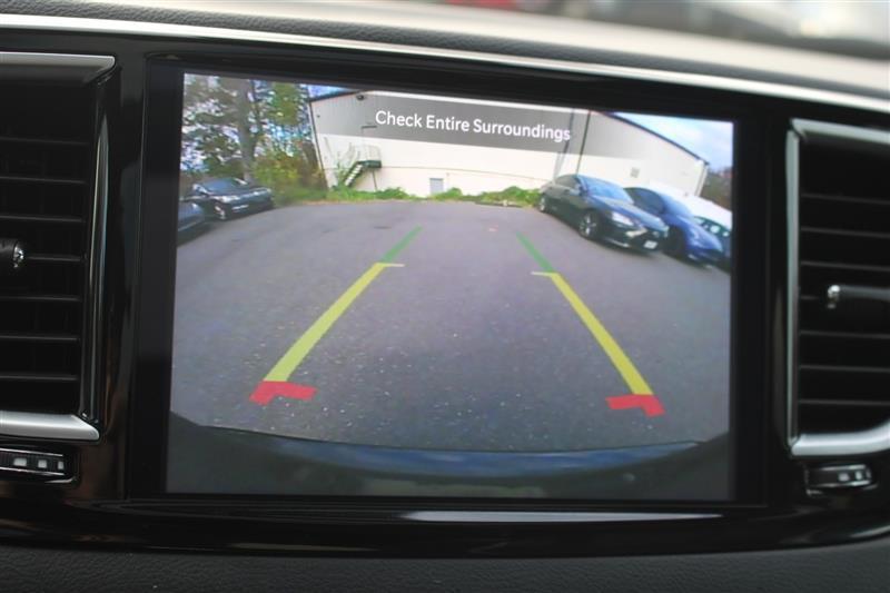 used 2025 Chrysler Pacifica car, priced at $31,999