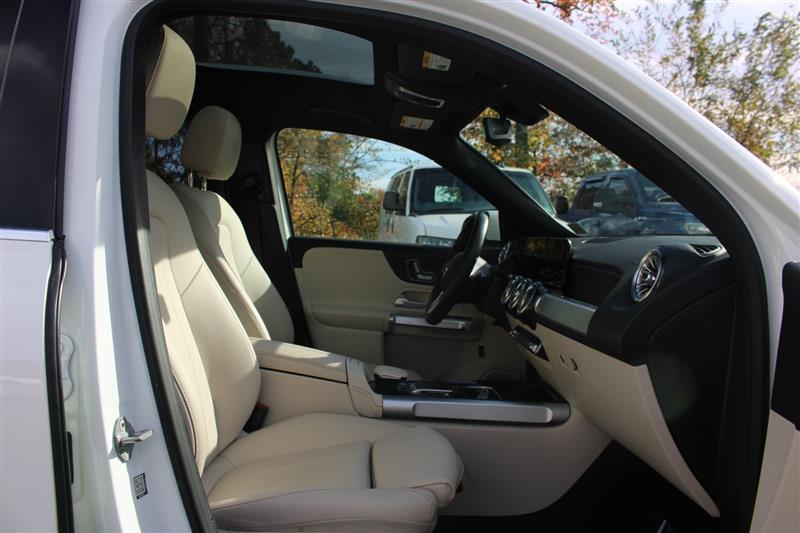 used 2021 Mercedes-Benz GLB 250 car, priced at $18,999