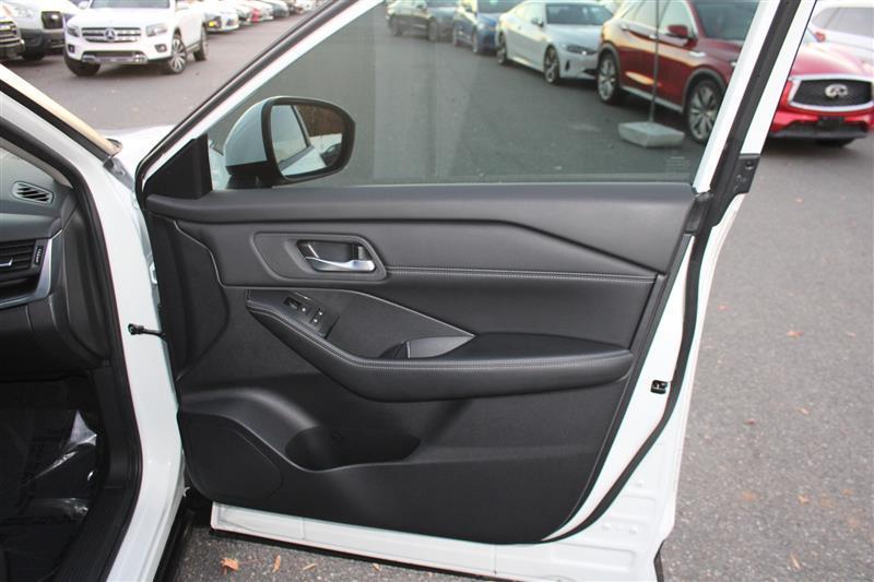 used 2024 Nissan Rogue car, priced at $17,450