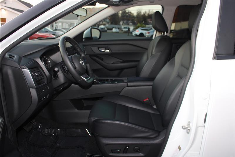 used 2024 Nissan Rogue car, priced at $17,450