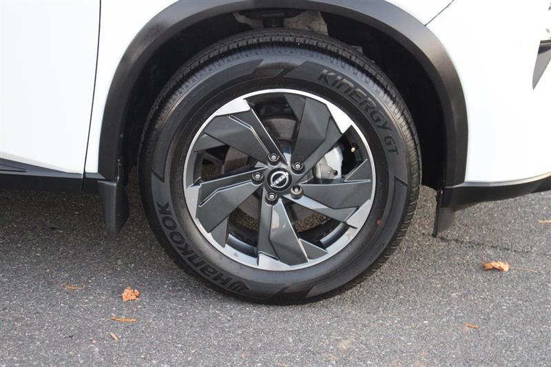 used 2024 Nissan Rogue car, priced at $17,450