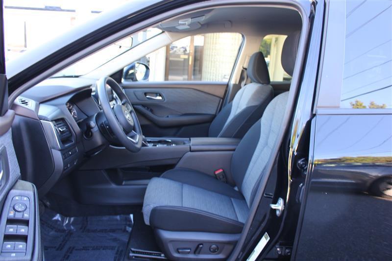 used 2023 Nissan Rogue car, priced at $18,999