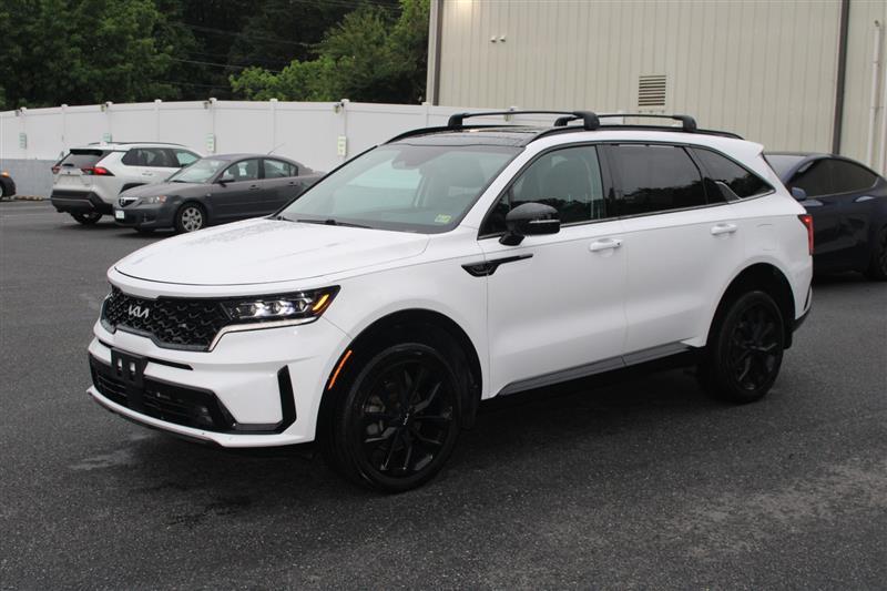 used 2022 Kia Sorento car, priced at $25,999