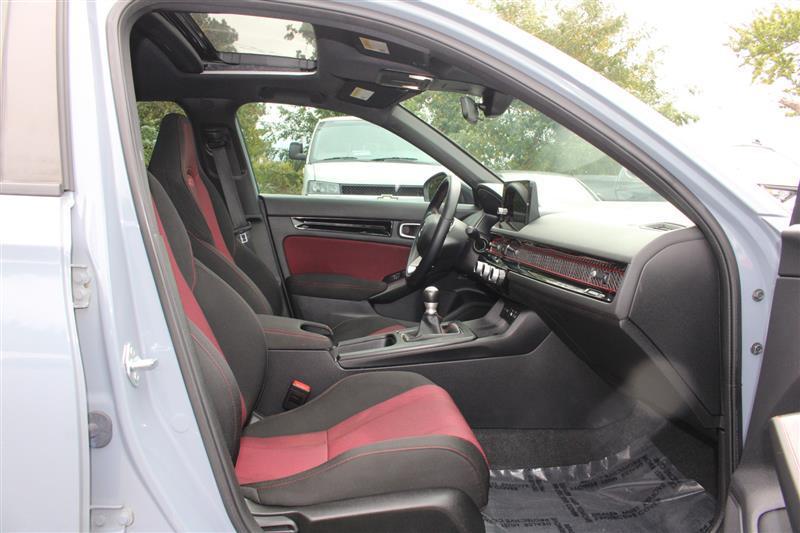 used 2022 Honda Civic Si car, priced at $23,999