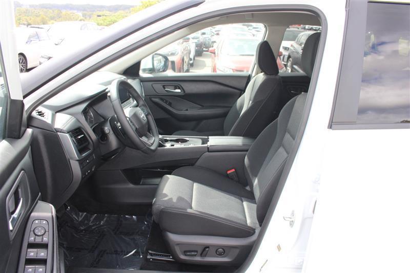 used 2025 Nissan Rogue car, priced at $18,999