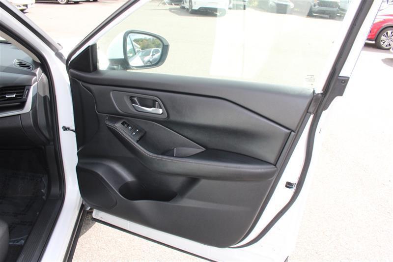 used 2025 Nissan Rogue car, priced at $18,999