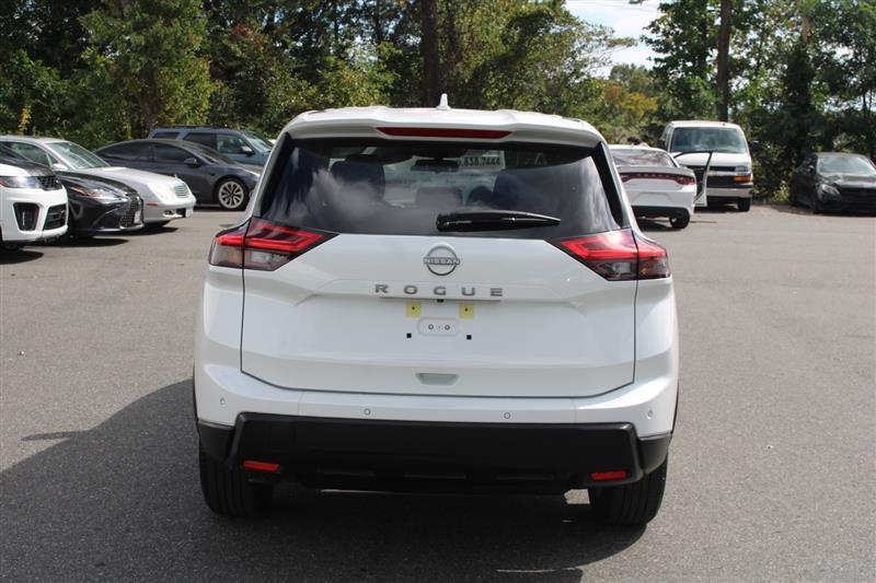 used 2025 Nissan Rogue car, priced at $18,999