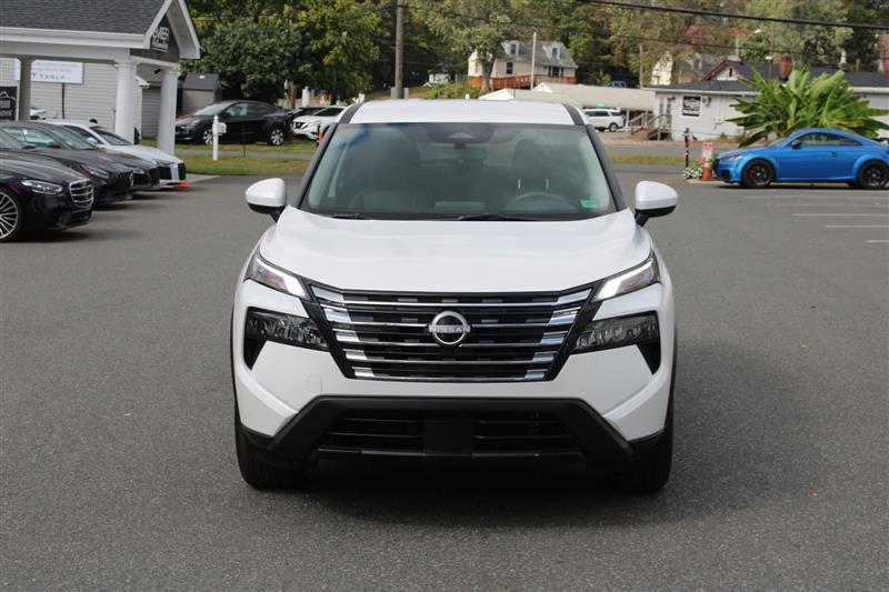 used 2025 Nissan Rogue car, priced at $18,999