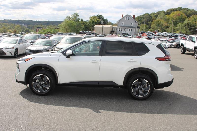 used 2025 Nissan Rogue car, priced at $18,999
