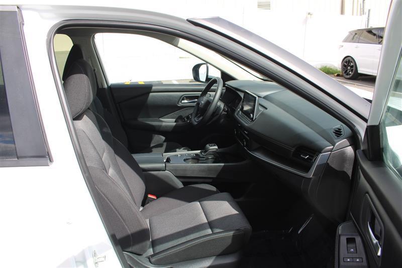 used 2025 Nissan Rogue car, priced at $18,999