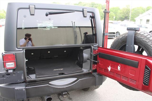 used 2012 Jeep Wrangler Unlimited car, priced at $15,999