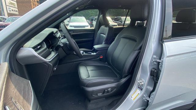 new 2025 Jeep Grand Cherokee car, priced at $42,645