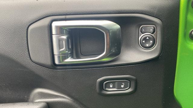 new 2025 Jeep Wrangler car