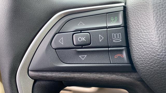 new 2025 Jeep Grand Cherokee car, priced at $46,396