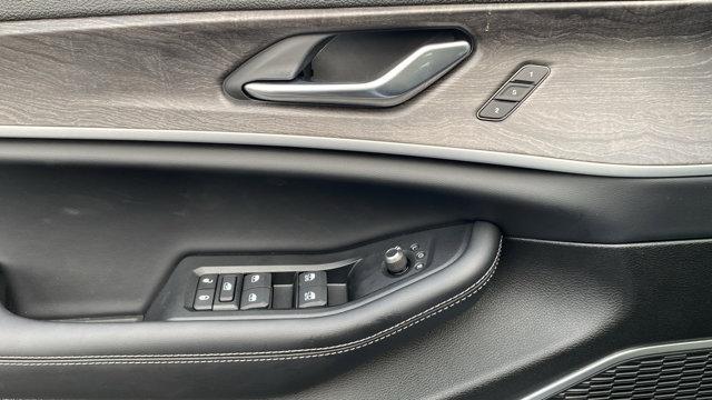new 2025 Jeep Grand Cherokee car, priced at $45,835