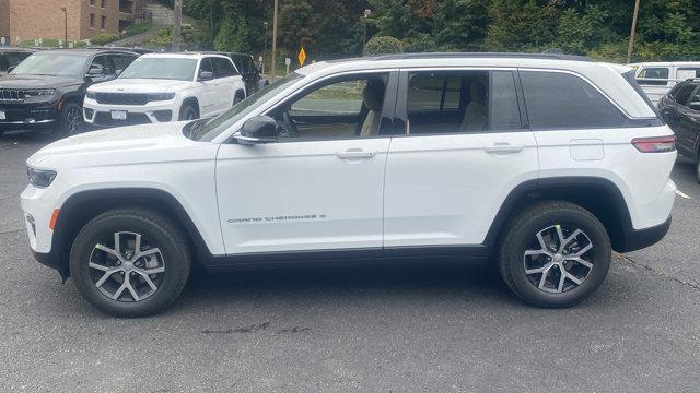 new 2025 Jeep Grand Cherokee car, priced at $49,640