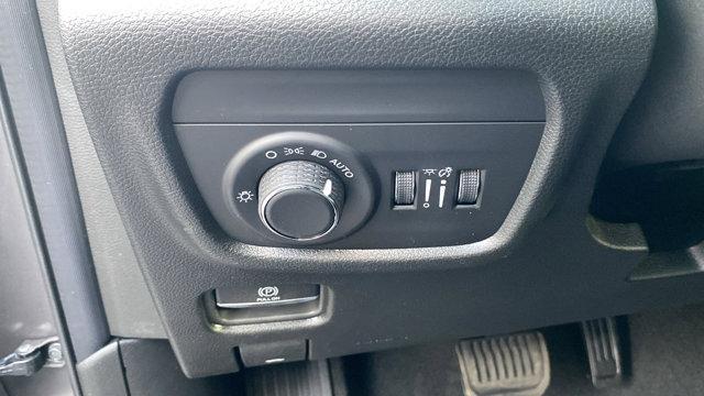 new 2025 Jeep Grand Cherokee car, priced at $40,345