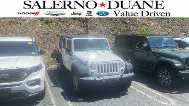 used 2015 Jeep Wrangler Unlimited car, priced at $18,799