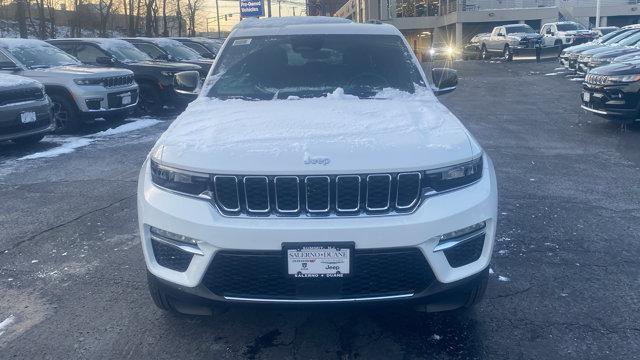 new 2025 Jeep Grand Cherokee car, priced at $42,700