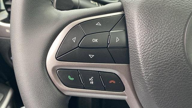 used 2022 Jeep Cherokee car, priced at $25,344