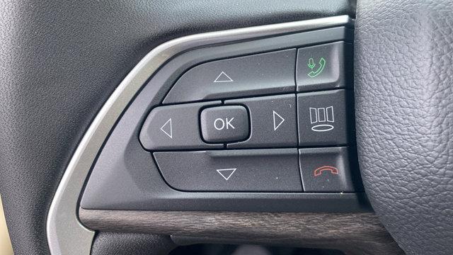 new 2025 Jeep Grand Cherokee car, priced at $44,565