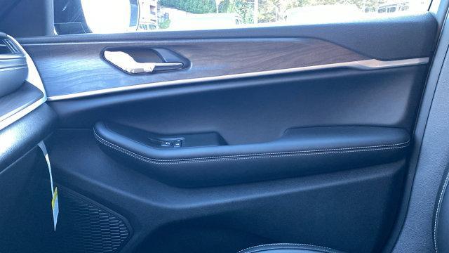 new 2025 Jeep Grand Cherokee L car, priced at $44,920