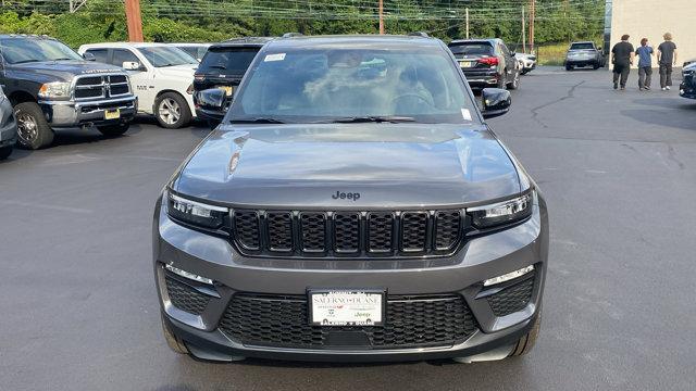 new 2025 Jeep Grand Cherokee car, priced at $46,910