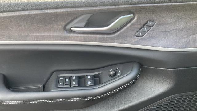 new 2025 Jeep Grand Cherokee car, priced at $46,910