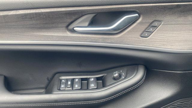 used 2025 Jeep Grand Cherokee car, priced at $45,981